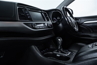 2018 Toyota Highlander - Thumbnail