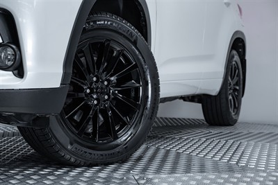 2018 Toyota Highlander - Thumbnail