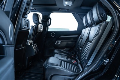 2021 Land Rover Discovery - Thumbnail
