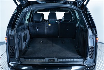 2021 Land Rover Discovery - Thumbnail