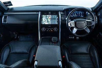 2021 Land Rover Discovery - Thumbnail
