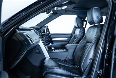 2021 Land Rover Discovery - Thumbnail