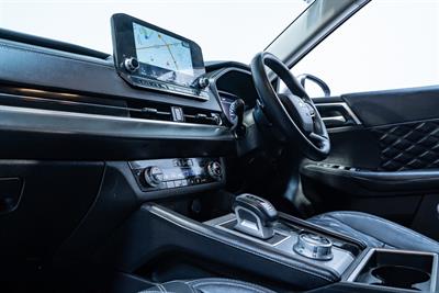 2023 Mitsubishi Outlander - Thumbnail