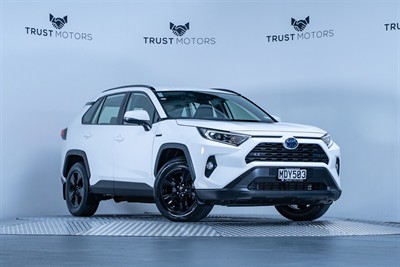 2019 Toyota Rav4 - Thumbnail