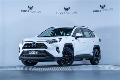 2019 Toyota Rav4 - Thumbnail