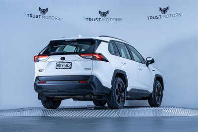 2019 Toyota Rav4 - Thumbnail