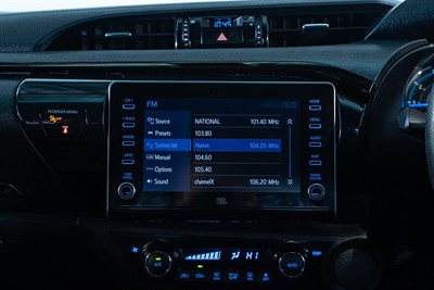 2021 Toyota Hilux - Thumbnail