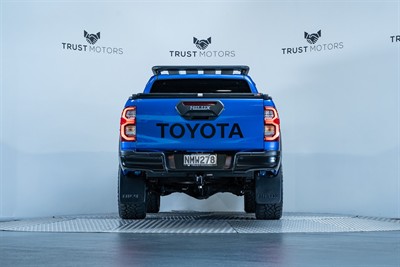 2021 Toyota Hilux - Thumbnail