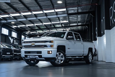 2020 Chevrolet Silverado - Thumbnail