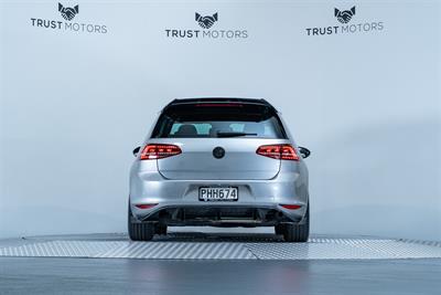 2013 Volkswagen Golf - Thumbnail