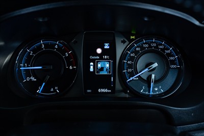 2023 Toyota Hilux - Thumbnail