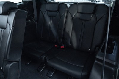 2021 Kia Sorento - Thumbnail