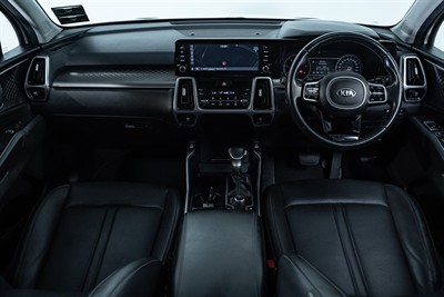 2021 Kia Sorento - Thumbnail