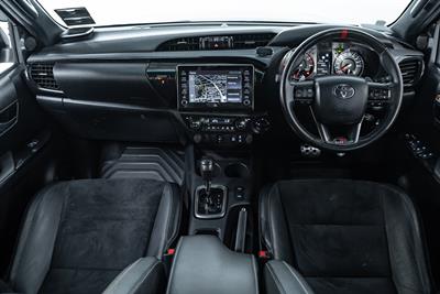 2023 Toyota Hilux - Thumbnail