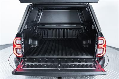 2023 Toyota Hilux - Thumbnail