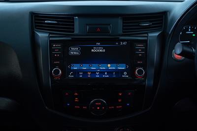 2021 Nissan Navara - Thumbnail