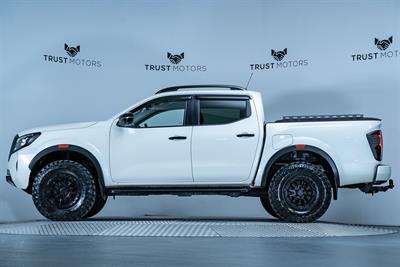 2021 Nissan Navara - Thumbnail