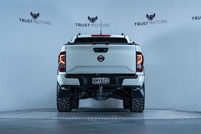 2021 Nissan Navara - Thumbnail