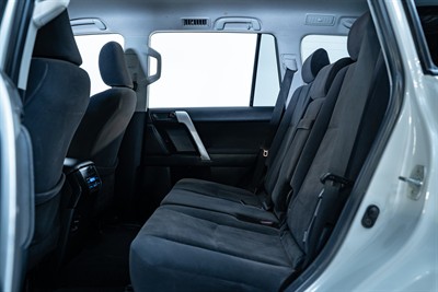 2018 Toyota Landcruiser Prado - Thumbnail