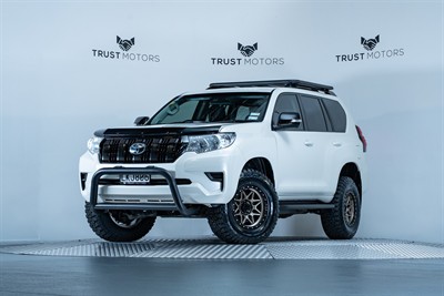 2018 Toyota Landcruiser Prado - Thumbnail