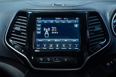 2018 Jeep Cherokee - Thumbnail