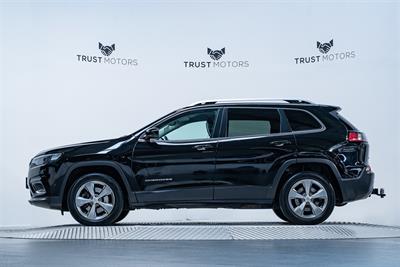 2018 Jeep Cherokee - Thumbnail