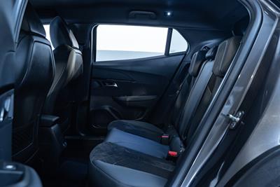 2021 Peugeot 2008 - Thumbnail