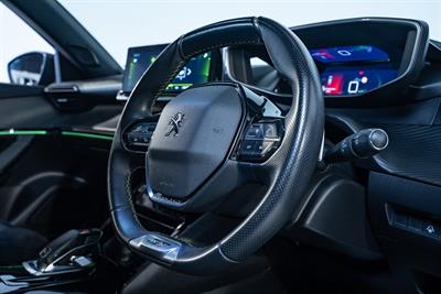 2021 Peugeot 2008 - Thumbnail