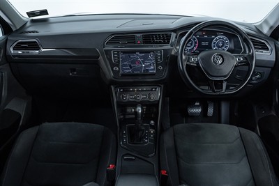 2016 Volkswagen Tiguan - Thumbnail