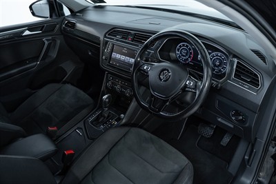 2016 Volkswagen Tiguan - Thumbnail