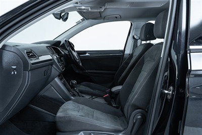 2016 Volkswagen Tiguan - Thumbnail