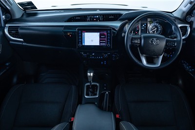 2023 Toyota Hilux - Thumbnail