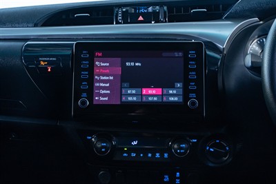 2023 Toyota Hilux - Thumbnail