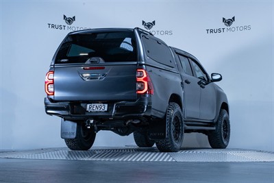 2023 Toyota Hilux - Thumbnail
