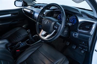 2017 Toyota Hilux - Thumbnail