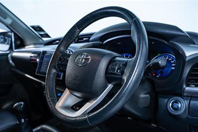 2017 Toyota Hilux - Thumbnail