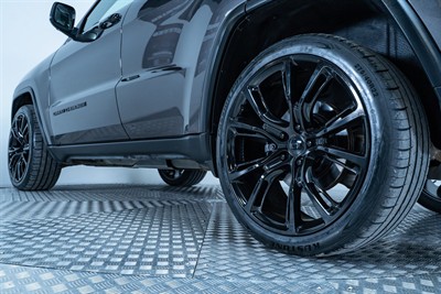 2018 Jeep Grand Cherokee - Thumbnail