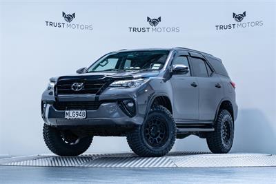 2019 Toyota Fortuner - Thumbnail