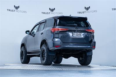 2019 Toyota Fortuner - Thumbnail