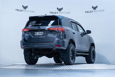 2019 Toyota Fortuner - Thumbnail