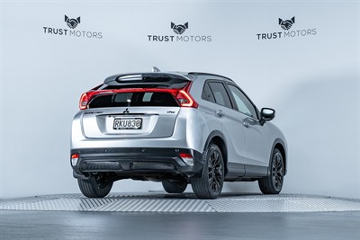 2019 Mitsubishi Eclipse Cross - Thumbnail