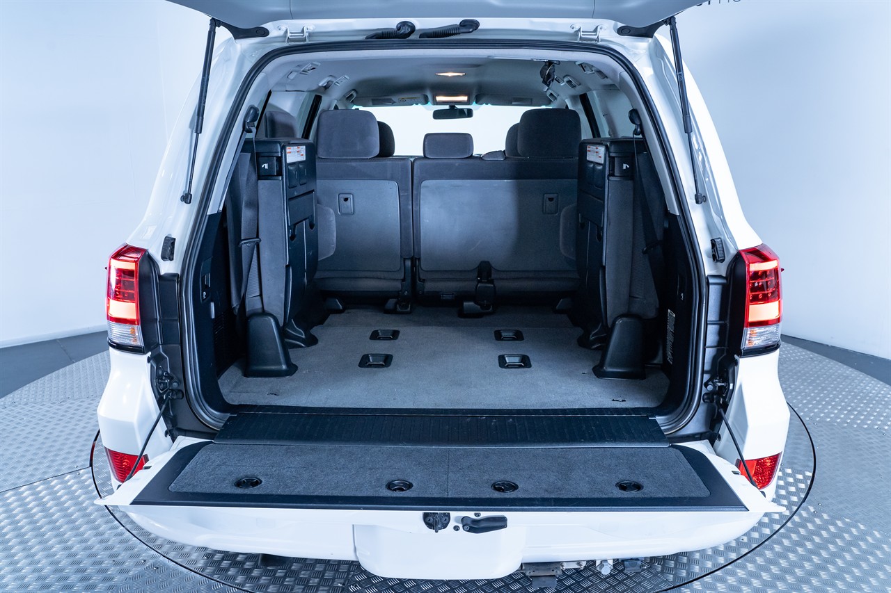 2017 Toyota Land Cruiser