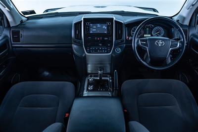 2017 Toyota Land Cruiser - Thumbnail