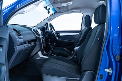 2018 Isuzu D-Max - Thumbnail