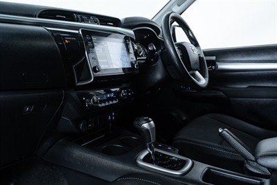 2021 Toyota Hilux - Thumbnail