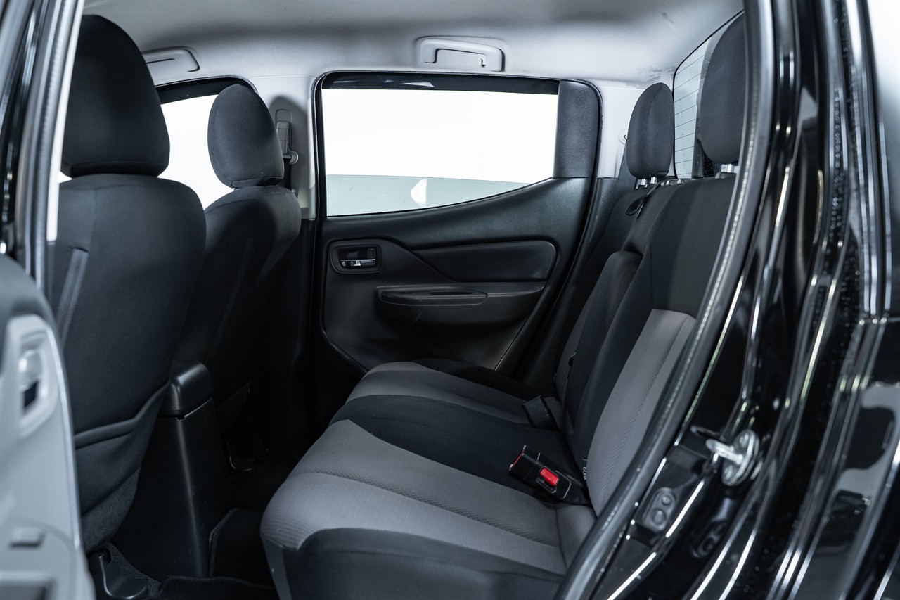 2015 Mitsubishi Triton