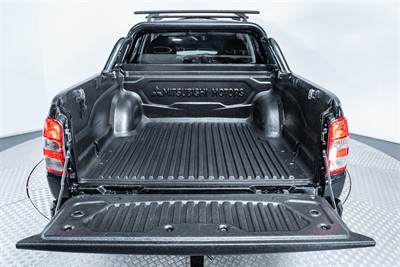 2015 Mitsubishi Triton - Thumbnail