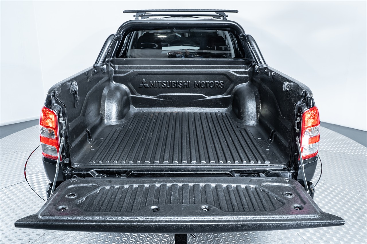 2015 Mitsubishi Triton