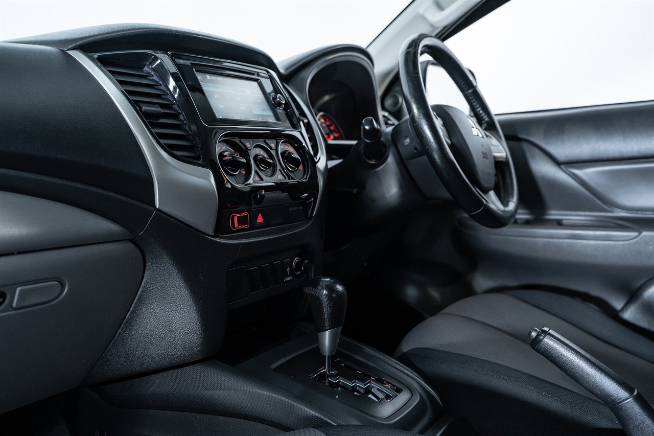 2015 Mitsubishi Triton