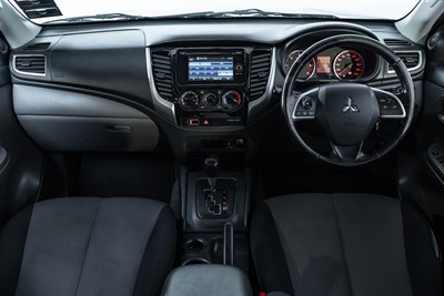 2015 Mitsubishi Triton - Thumbnail